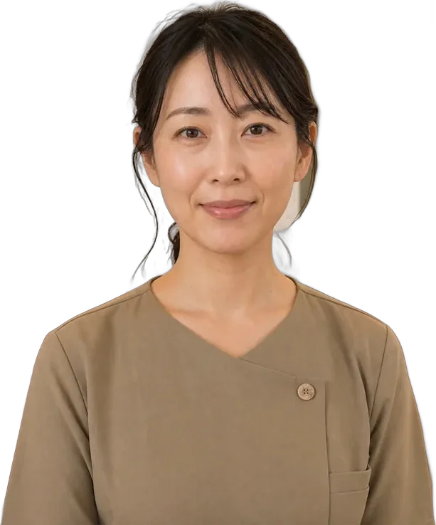 ほほえんで迎える店長